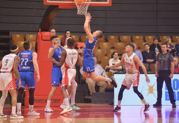 Košarkaši Širokog “razbili” Slobodu u Tuzli