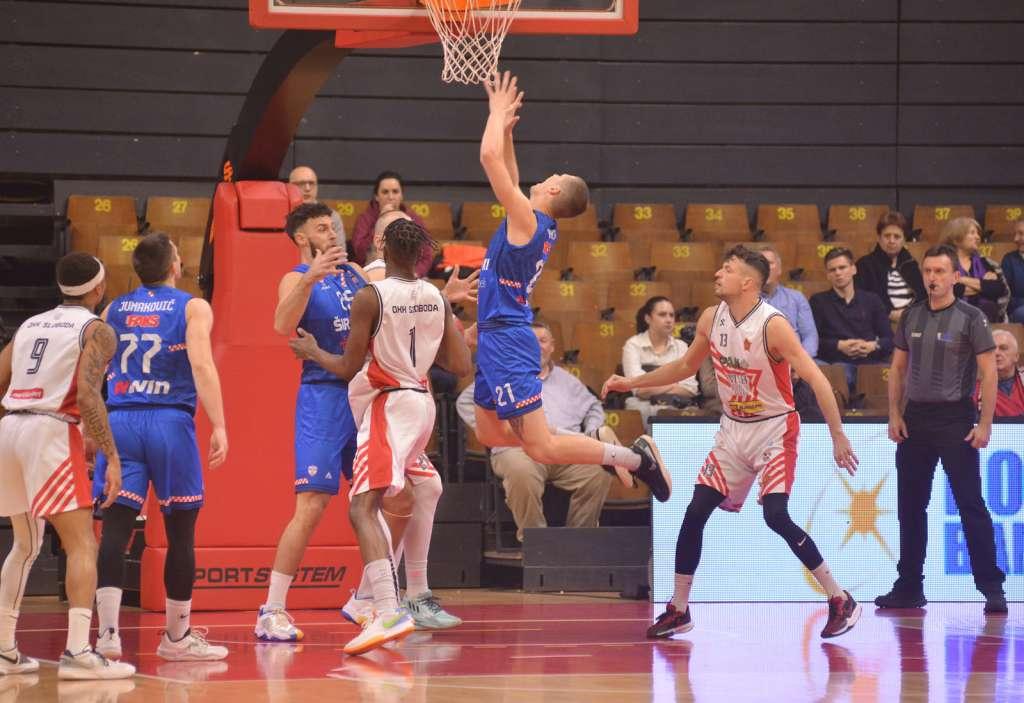 Košarkaši Širokog “razbili” Slobodu u Tuzli