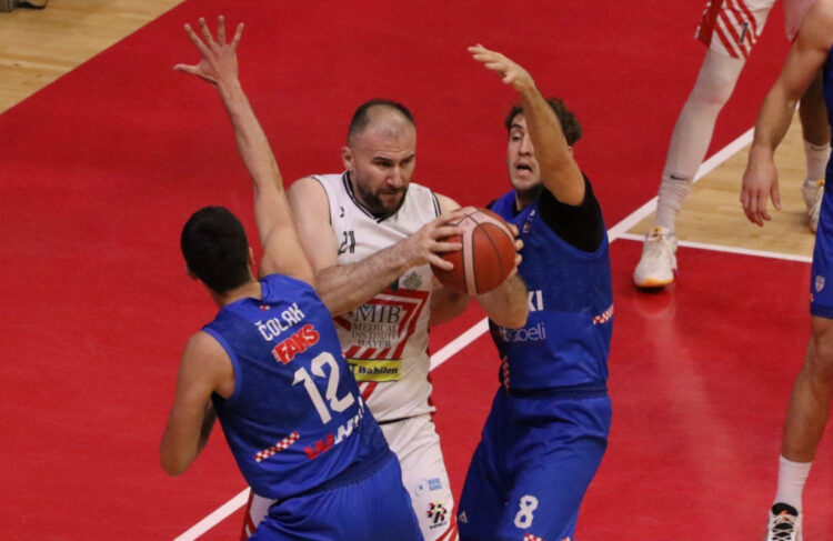 Sloboda velikom serijom u završnici svladala Široki