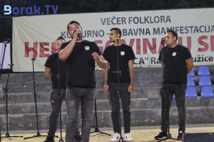 Članovi HKUD Sv. Marko Vionica pjesmom gaje ljubav prema Hercegovini