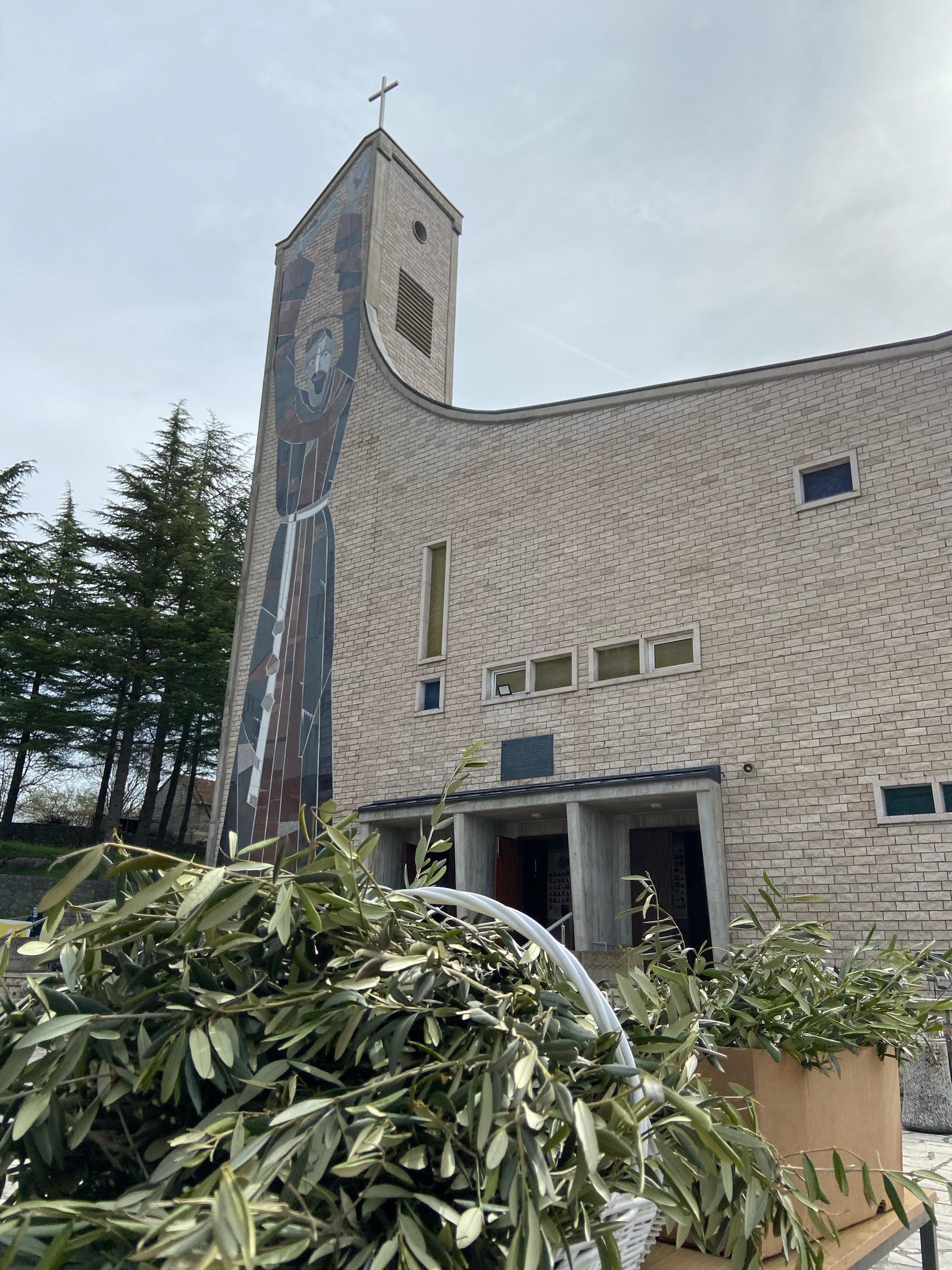 Župa Kočerin proslavila Cvjetnicu: Pjesma, molitva i pomoć potrebitima