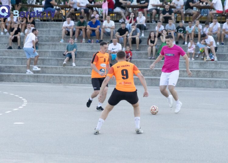 Raspucano Izbično deklasiralo Trn, Crnjac briljirao