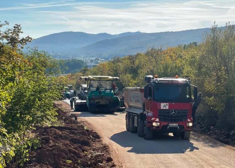 Široki Brijeg: Ivankovića Dolac dobio novu cestu dugu 1.700 metara