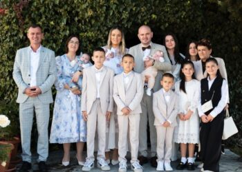 Blagoslov obitelji i života: Dva brata krstila troje djece u Ledincu