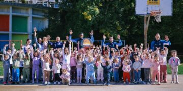 HKK Široki posjetio vrtiće i škole: Djeca oduševljena košarkašima