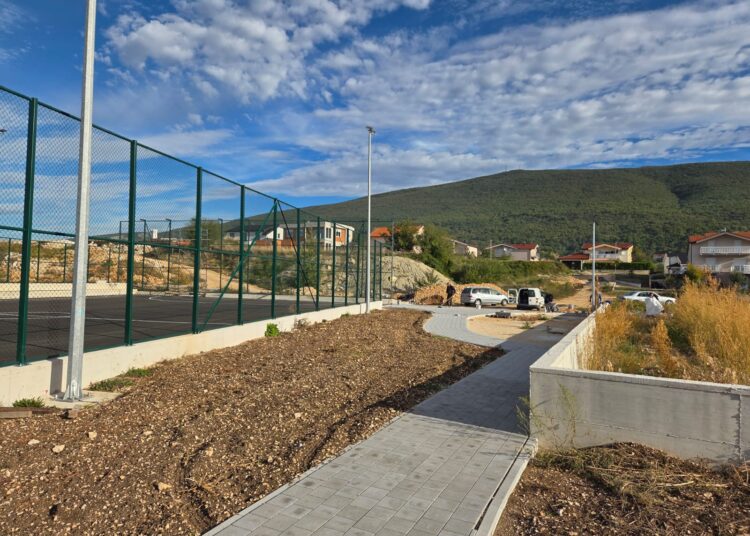 Posušje: Završetak uspostave zelene površine u naselju Carski gaj